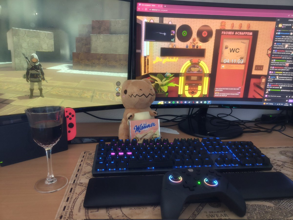 merfiex's tweet photo. Den 24iger vom @Herr_Currywurst genießen🥳 Mit bisschen Wein, Zelda und Harry Potter Hörbücher, letse gooooo🥳🥳 #Pling24 https://t.co/vls49DvOJC
