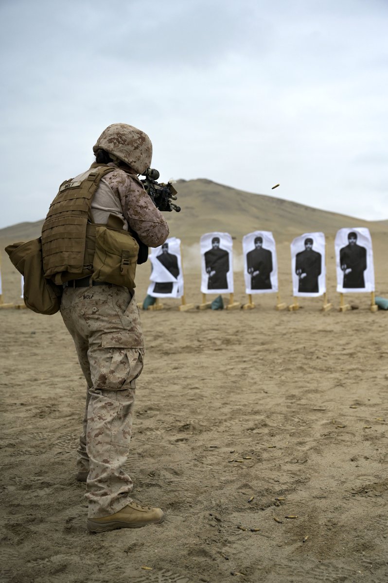 USMC's tweet photo. #Marines with @4th_MarDiv conduct joint training exercises with Peruvian Marines on the Salinas firing range in support of Resolute Sentinel 23 in Peru, July 6.

#ResoluteSentinel23 improves the readiness of U.S., partner nation militaries, and interagency personnel. 

#USMC https://t.co/EWMQE1zqVP