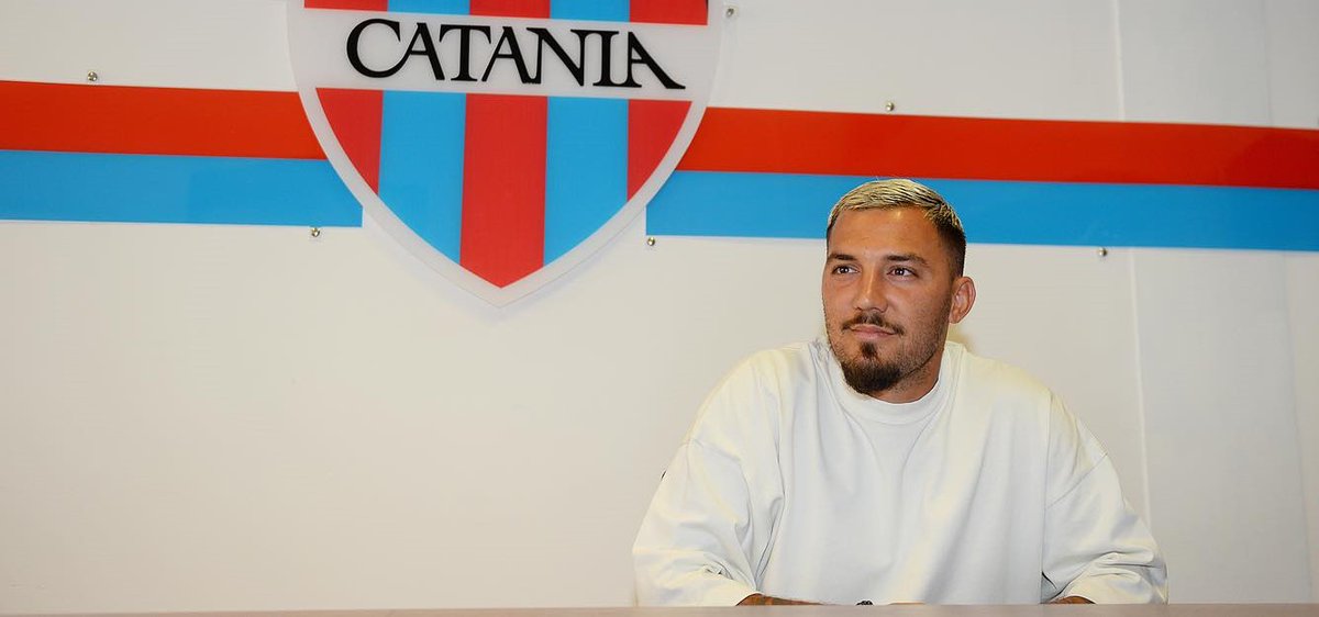 CalcioTime_it's tweet photo. Le prime parole in rossazzurro di #Chiricò: "Sono veramente contento di essere qui, ama a vinciri".

https://t.co/3p9qcB08xn https://t.co/3syOZLqO8i