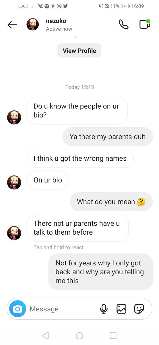 Derek_tlk's tweet photo. Who the fuck is this bitch she thinks I don't have a family 😠 https://t.co/WnR6IQ9SsV