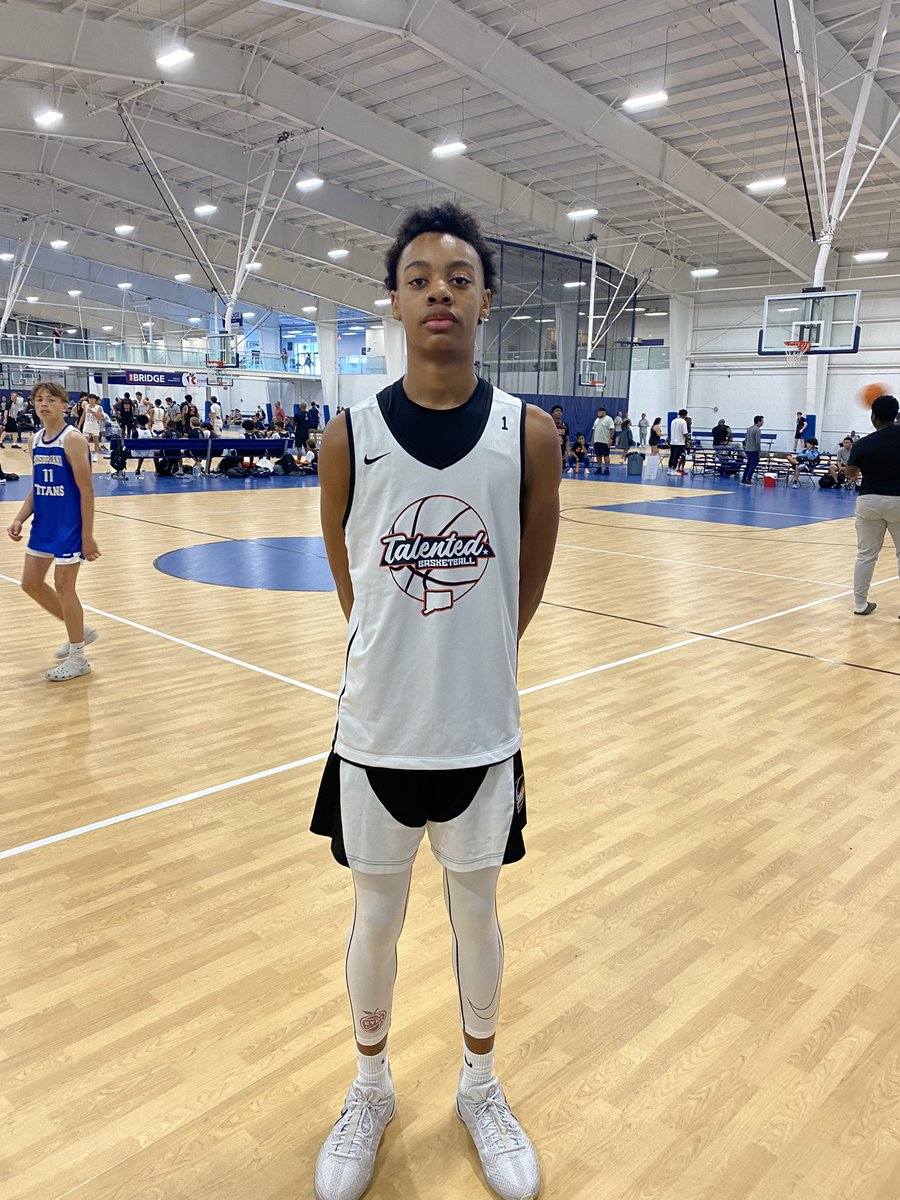 Dylan Thayer tweet media