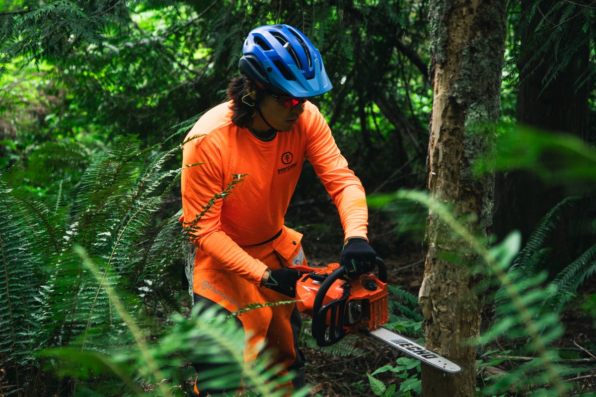 aclim8gear's tweet photo. This past weekend we embarked on a mountain biking trail maintenance expedition with Jameson Florence (IG: @jamesonflorence)! There's no better way to learn the route than to spend time getting your hands dirty maintaining it.
— 
https://t.co/SAd2ktvjbe https://t.co/rpWdQGPWLI