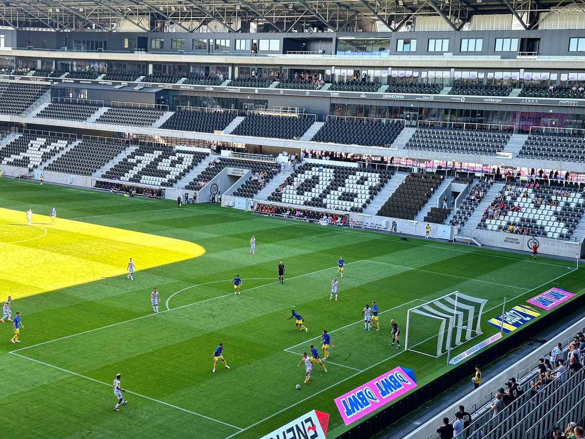 petrmottl's tweet photo. LASK - First Vienna FC 1894
4:2 ⚽️
Attendance 3 267 🙋‍♂️
15. 7. 2023
#groundhopping #groundhopper #lask #lasklinz #firstviennafc https://t.co/WbmtrPXoCJ