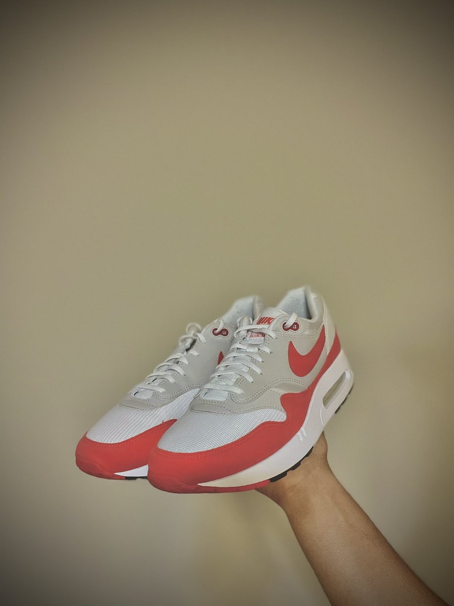 tht_sneaker_guy's tweet photo. 🎈
•
•
•
•
#detailshot #airmax1 #sneakerholics #streetbeast #solenation #kicks #soletoday #complexsneakers #hypebeastkicks #hskicks #sneakeraddict #complexkicks #sneakerhead #highsnobiety #sneakeroftheday #hskicks #becausesneakers https://t.co/5yqJd8XRLf