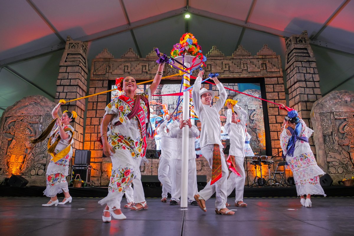 ¡ÚLTIMOS DÍAS DE YUCATÁN EN ZAPOPAN!🤍🪄

📆13 al 16 de julio
📍Plaza de las Américas, Zapopan, Jalisco
⏰11 a 21 hrs
🔥¡ENTRADA LIBRE!

✨Programa bit.ly/3CEYR9V