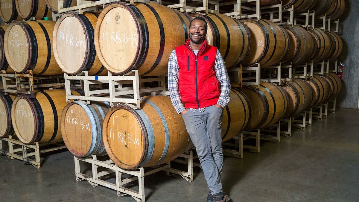Meet Jarod Sleet, assistant winemaker <a href="/ROCOWinery/">ROCO Winery</a>, lover of sparkling #wine and advocate for the #BIPOC and #Queer communities in #WillametteValley. Learn more <a href="/WineSpectator/">Wine Spectator</a> #Pride bit.ly/3XKe82L