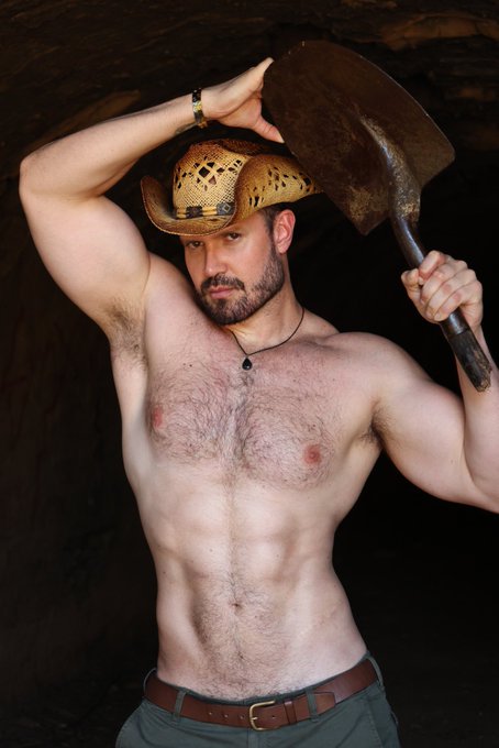 2 pic. Enjoy all vídeo in my onlyfans 
https://t.co/Zl0tzklyv4 

PROMO NEW

35% off new subscribers 
50%
