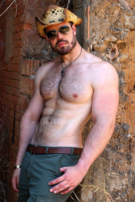 1 pic. Enjoy all vídeo in my onlyfans 
https://t.co/Zl0tzklyv4 

PROMO NEW

35% off new subscribers 
50%