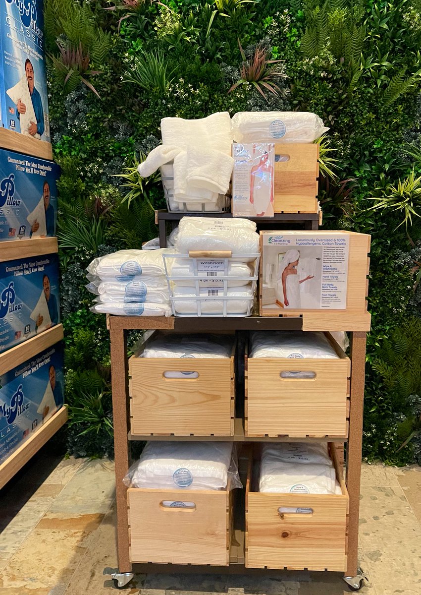 BarbSabran's tweet image. Not sure if you know that my company, cleanzing.com, carries the most luxurious 100% cotton Towel line that’s super-plush &amp;amp; oversized? Buy direct or at our at select retailer locations. Here’s our Towel display at #SeedToTable 🌿
