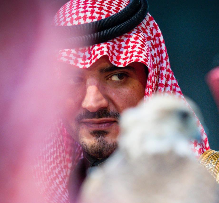 @NooraFaSu096 هذا سليل المجد معرب الجد 
حفيد نايـف .. ذرى كل خايـف

الله يحفظه #عبدالعزيز_بن_سعود_بن_نايف 
و يطوّل بعـمره 🇸🇦🤍