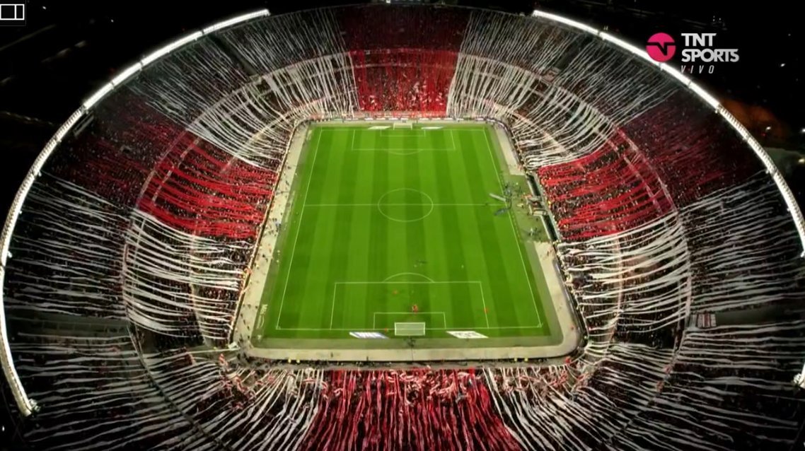 Basta de comparaciones absurdas, tenemos el mejor estadio de todo el Continente. 

FIESTA MONUMENTAL. 😍🐓