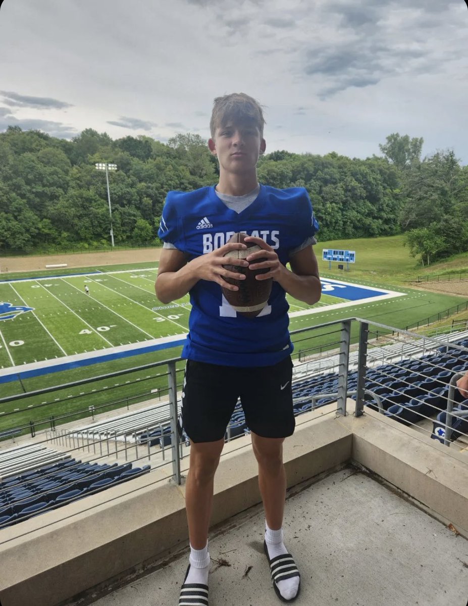 caelbruning19's tweet photo. Had great friday night down at @PSCFootball camp. Can’t thank the coaches and staff enough for the things I was able to walk away with! @LouisVarley @CoachO_PSC https://t.co/wrKPUUOTLx