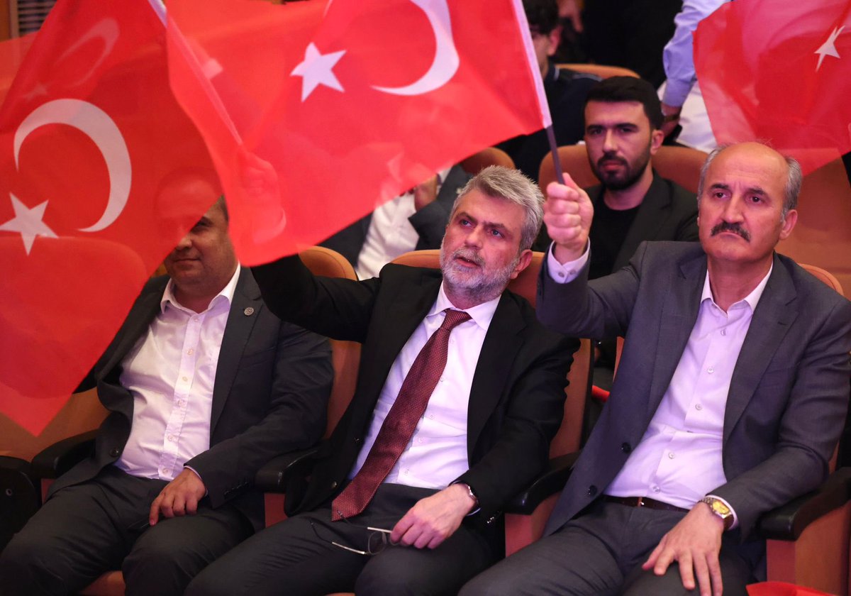 firatgorgel's tweet photo. 15 Temmuz Demokrasi ve Milli Birlik gününün 7’inci yıl dönümü vesilesiyle Necip Fazıl Kültür Merkezi’nde kahramanlarımızı yad ettik. https://t.co/mh33pHV8U2