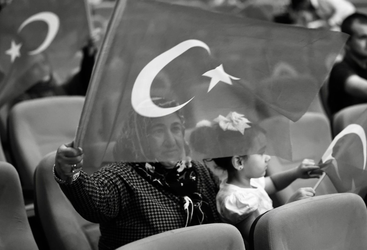 firatgorgel's tweet photo. 15 Temmuz Demokrasi ve Milli Birlik gününün 7’inci yıl dönümü vesilesiyle Necip Fazıl Kültür Merkezi’nde kahramanlarımızı yad ettik. https://t.co/mh33pHV8U2