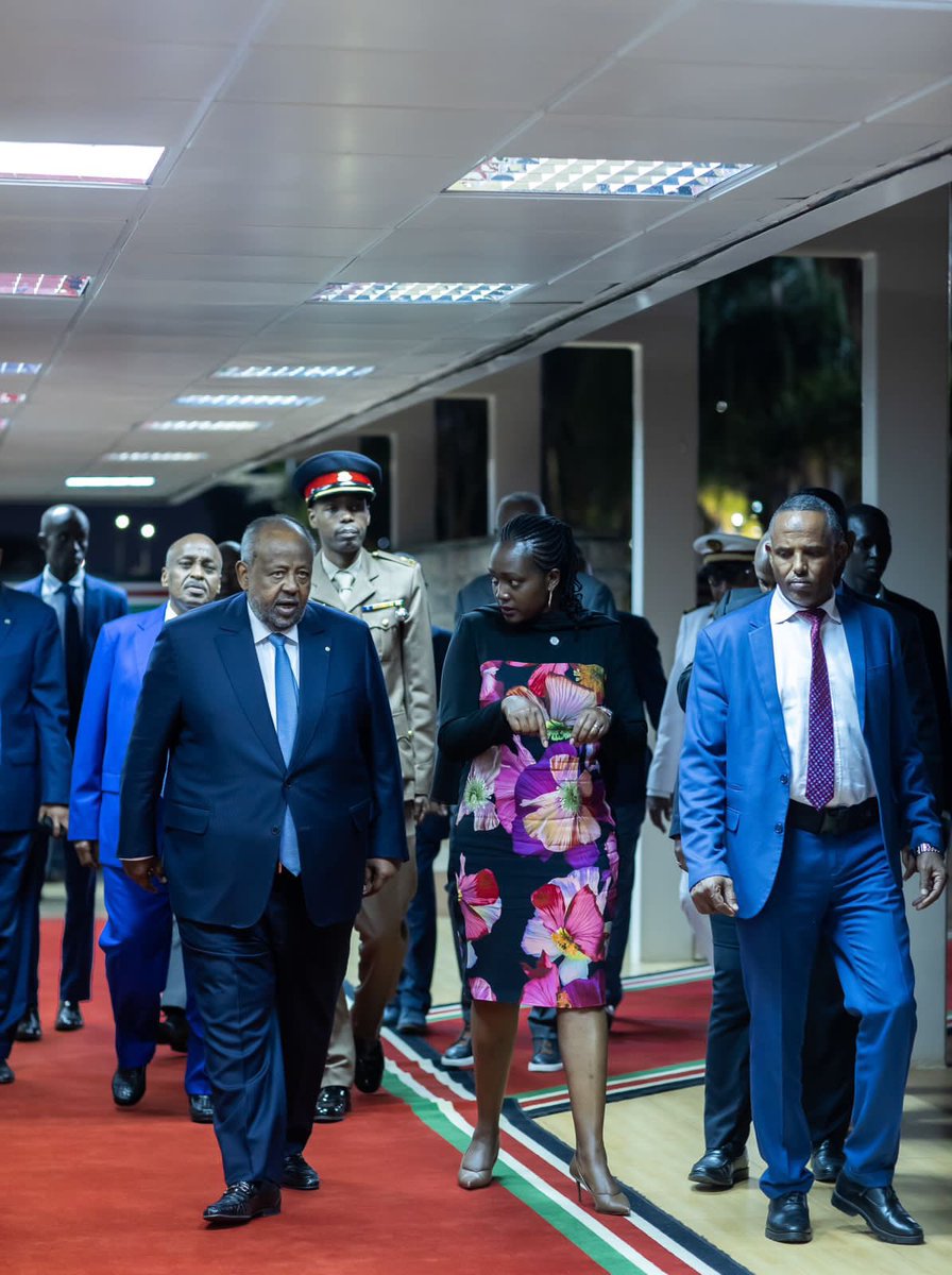 Africa’s Heads of state Arrive in Nairobi Kenya ahead of a High Level AU Meeting. The theme for this year’s conference is (Acceleration of AfCFTA Implementation). The conference will also seek to strengthen Africa’s common voice and policy space in global trade negotiations.