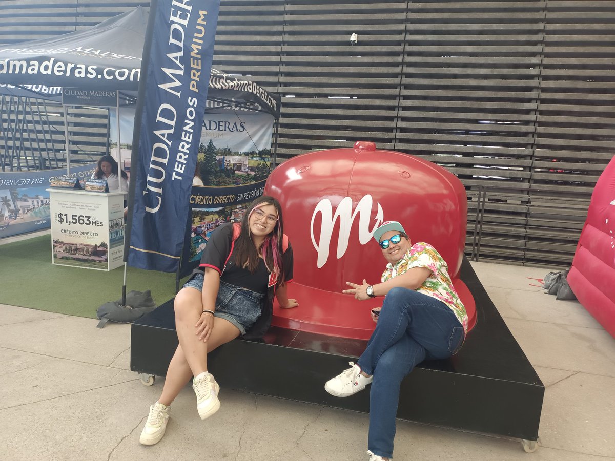 MarcoLinaresGLA's tweet photo. Hoy en casa echando grito de guerra #VamosDiablos  @HarpEstadio @DiablosRojosMX 🇲🇽⚾ Venga mis Diablos! @osbaldoc43 @Vaaaal_lp https://t.co/JV6rsZh3ah