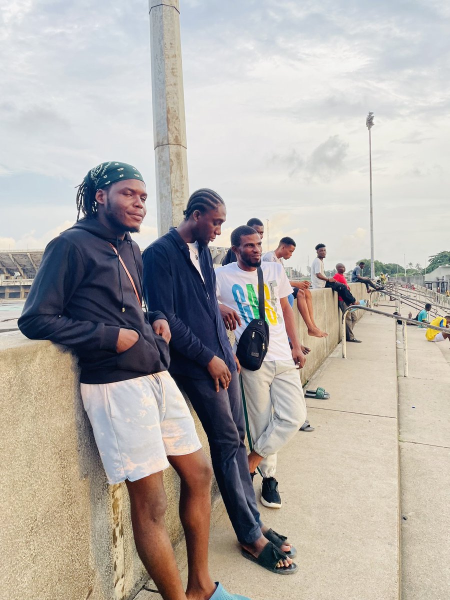 Super star AYOTOMI , y’all pls keep streaming, me I sabi o

snd.click/vwje