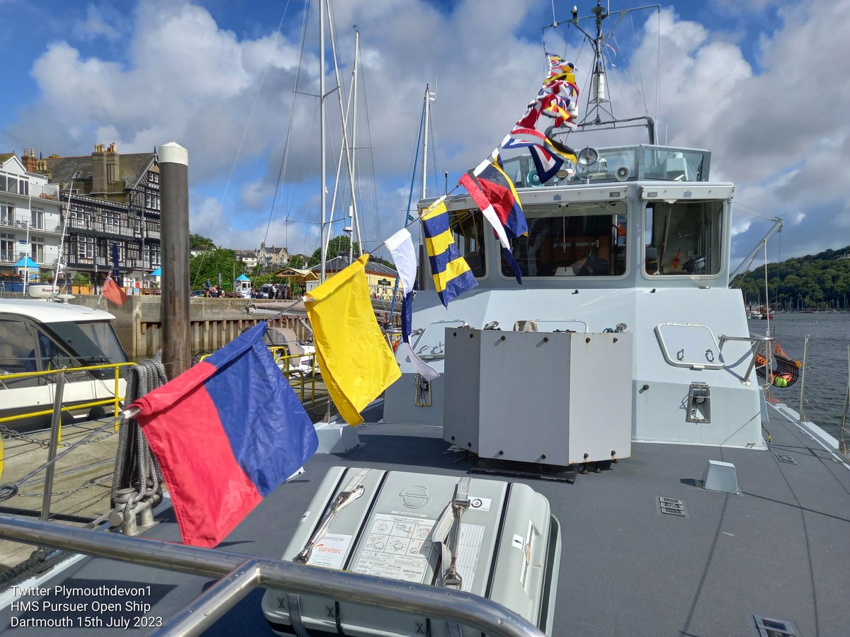 PlymouthDevon1's tweet photo. ๐ฌ๐ง HMS Pursuer (P273), open to members of the public in Dartmouth today. @HMS_Pursuer #HMSPursuer #P273 #Dartmouth #OpenShip #SmallShipBigImpact #DressedShip https://t.co/BWStEJRcdO