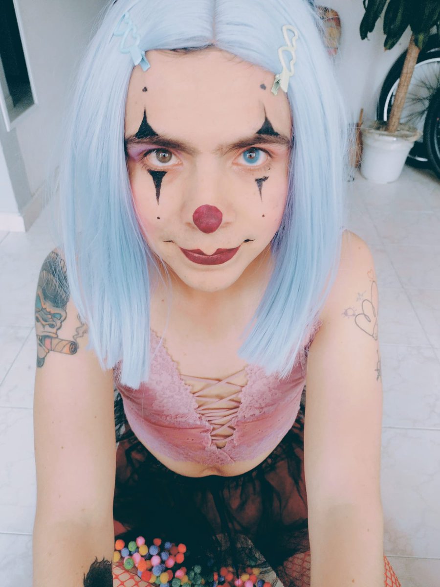 Samy_de_jade's tweet photo. Do you like the Sissy Clowns?
🤡💋
https://t.co/6RpbFg78AB https://t.co/5YYRCvyWIA