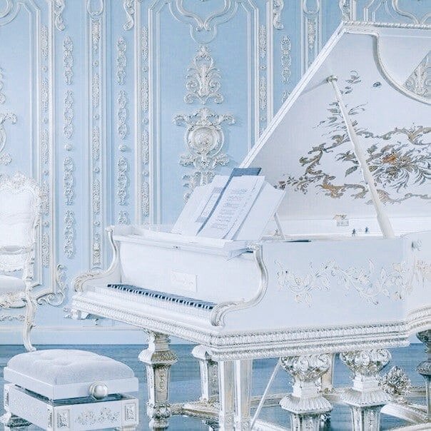 fiddleiddle's tweet image. ⠀                    
⠀                    
⠀            ❛ ᴛʜᴇ ʙᴇꜱᴛ ᴛʜɪɴɢ ᴀ ɢɪʀʟ ᴄᴀɴ ʙᴇ ɪɴ ᴛʜɪꜱ ᴡᴏʀʟᴅ ; ᴀ ʙᴇᴀᴜᴛɪꜰᴜʟ ʟɪᴛᴛʟᴇ ꜰᴏᴏʟ. ❜

:: mrs 𝐀𝐋𝐘𝐒 𝐕𝐀𝐍 𝐄𝐂𝐊 ! trophy wife,
step-mother of the year,  piano &amp;amp;
pianist enthusiast. by flame.

⠀