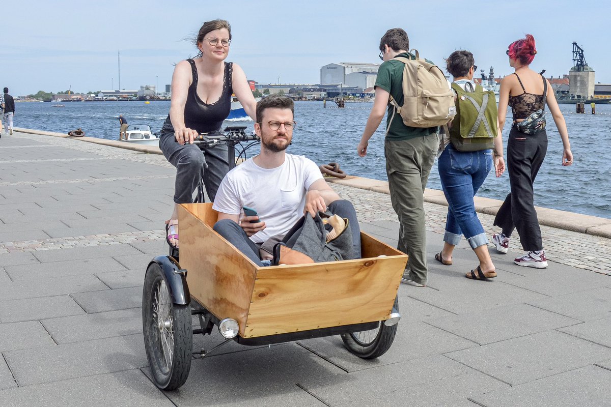 Thanks to infrastructure that enables a low-car lifestyle, the (e-)cargo bike is the SUV of choice for Copenhageners.

The city of 640,000 people has 120,000 cars and 675,000 bikes—of which 40,000 (or 6%) are cargo bikes.

Just 20% of families own a car, but 17% own a cargo bike.