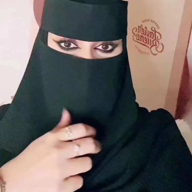 amsd522767's tweet photo. #عبدالعزيز_بن_سعود_بن_نايف
الجنسيه:سعوديه
العمر:٣٧
الطول: ١٦٠ 
الوزن:٦٧
الجمال:جميله بيضاء
شعر ناعم طويل
الوظيفة:موظفه حكومي
السكن:بيت ملك
الحالة الاجتماعية:مطلقه
الاطفال:لا يوجد عقيم
طلبي زواج مسيار سري ع بيتي من شخص
لايهمني حالته المادية او المهر https://t.co/n9KVQPKRKl
