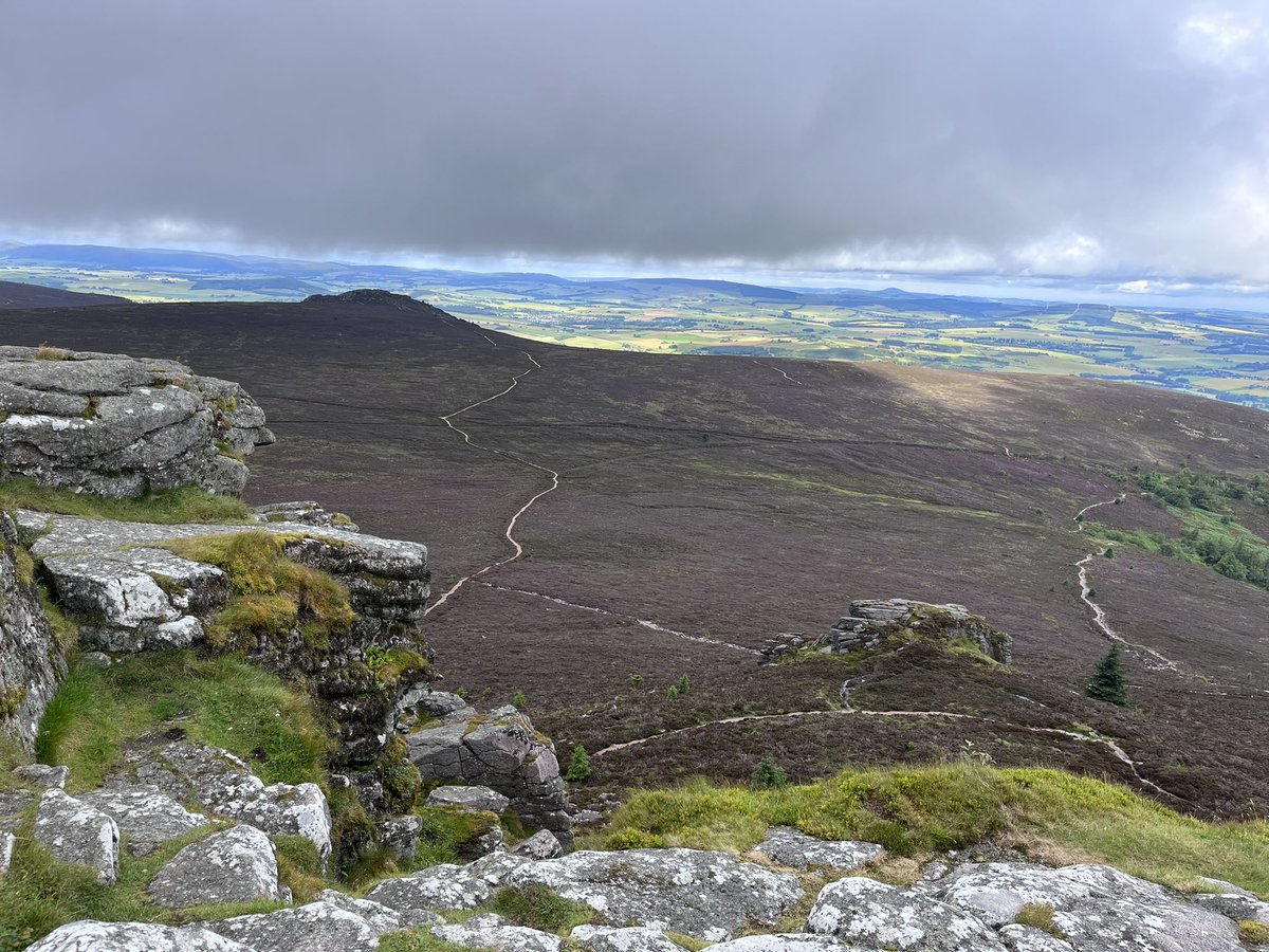 #Bennachie circuit … Oxen Craig, Mither Tap and Craigshannoch, from Back o’ Bennachie 

#Aberdeenshire #Scotland #outandaboutScotland @walkhighlands