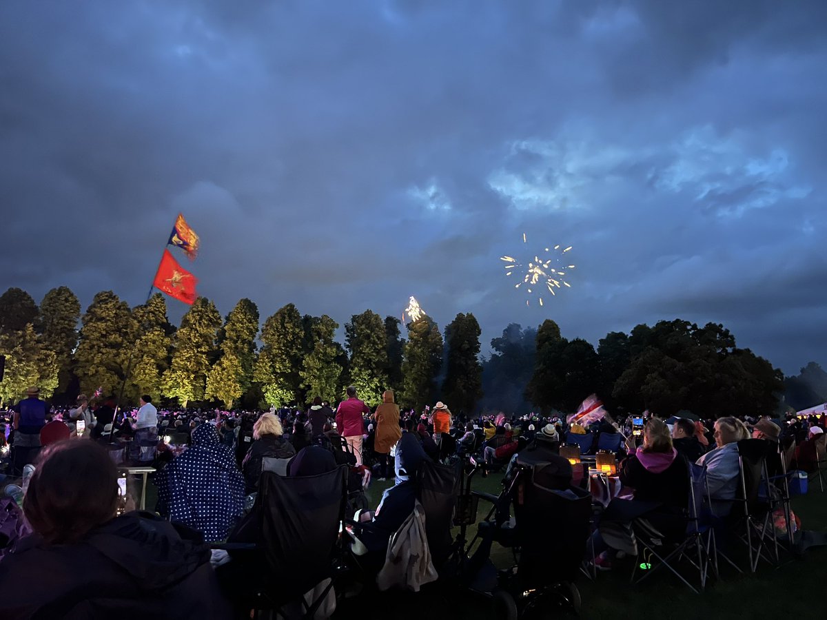 JonWhite72's tweet photo. A cold and blustery #battleproms @BattleProms #hatfield this year! Weโve experienced it through all weathers over the years but always a great sound! https://t.co/vdR1zbvPuJ