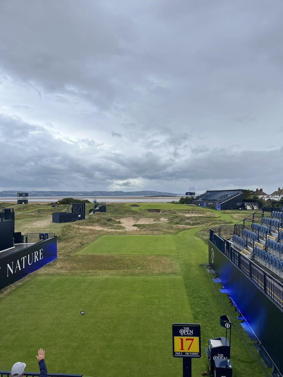 ComptonGreg's tweet image. This place is surreal. What an office for the week #TheOpen