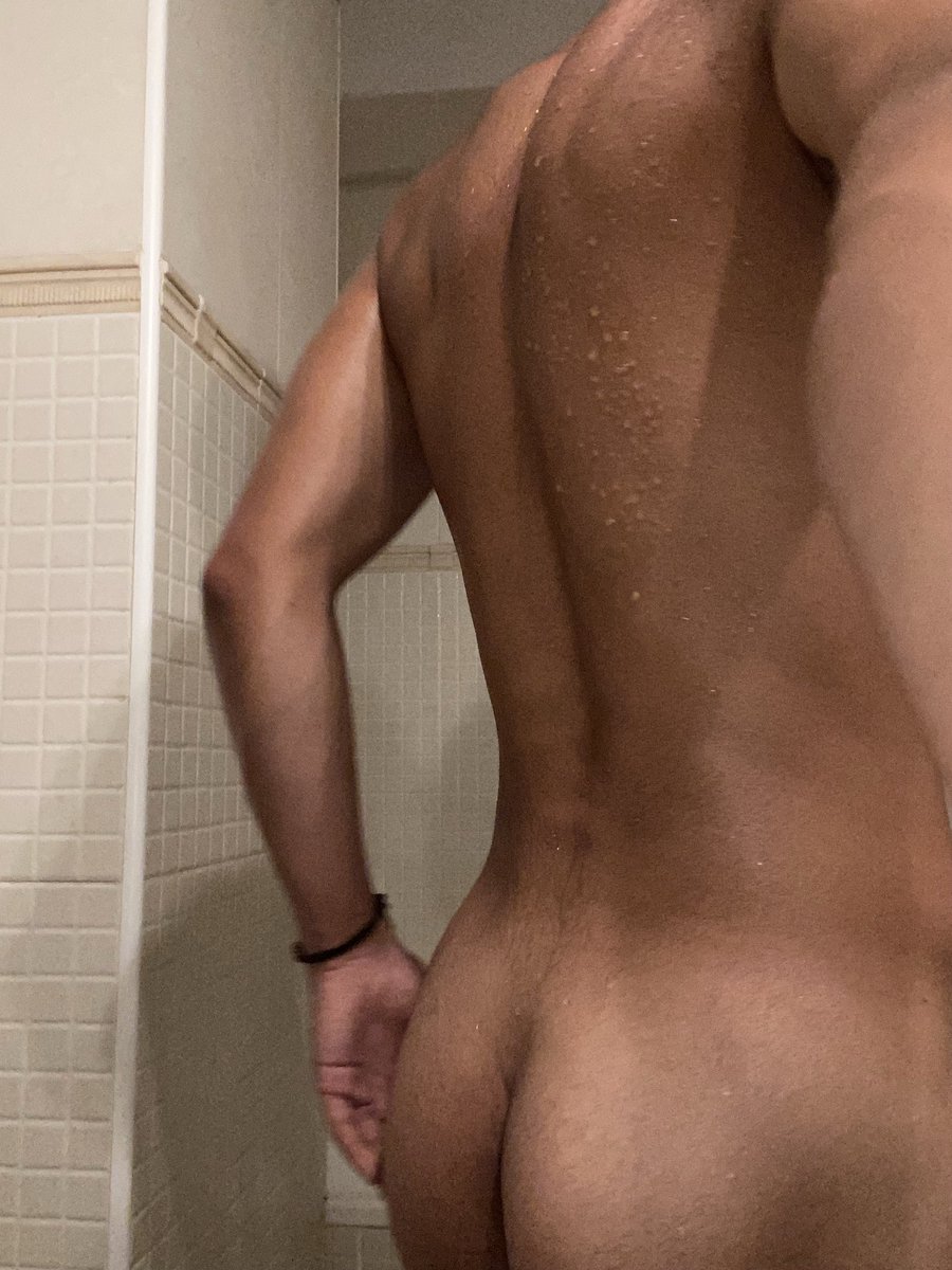 aleeasecas's tweet photo. 🫴🏽 https://t.co/8uCoQSBFAp