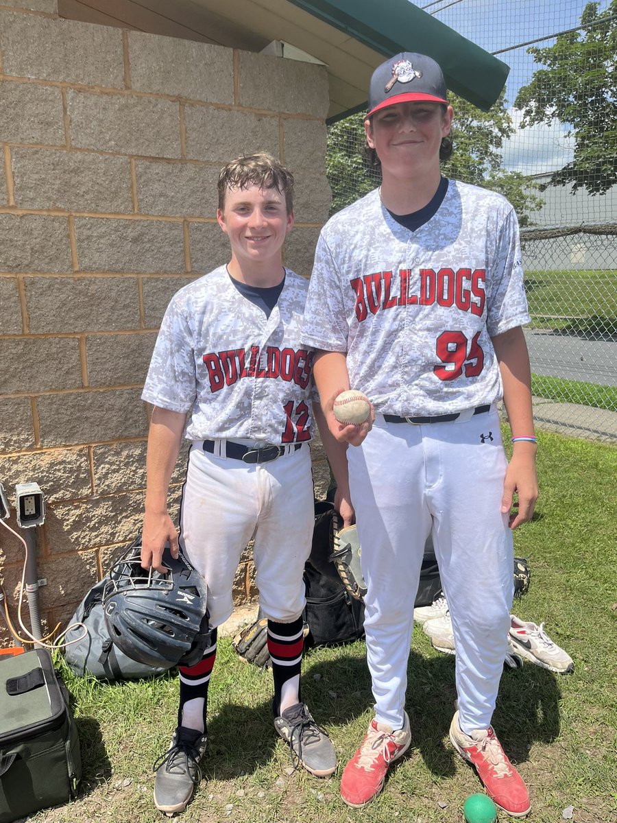 BLBulldogsVT's tweet photo. 14U Blue Landon Merchant with a No-Hitter in the @firecrackerbsb #battleattheborders tournament! 6IP, 0H, 0R, 0BB, 4K
#bulldogbaseballvt https://t.co/FWTGRG1rks