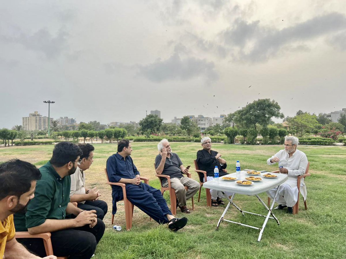 TalalChandio's tweet photo. A Productive Visit: Discussing Future Developments at Bin Qasim Park with Mayor Karachi @murtazawahab1 https://t.co/PvpwoOrNfd