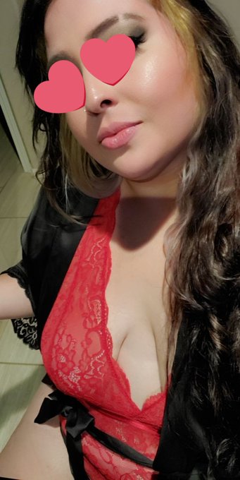 Awww reminiscing on my photoshoot...still needa post those pix 😬 https://t.co/Enq7Pid4Bk<a href="/tag/glasshalffull"class="tags"><span>#glasshalffull</span></a>