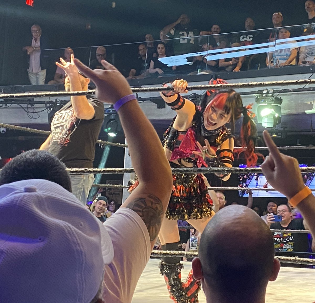 JoshPech's tweet photo. #GCWForever a thread.
If You Use My Pics Please Credit.
IG: notabeatle
@maki_itoh
(With a guest appearance by @thekingnickgage)
#MakiItō #MakiIto #MakiItoh #CutestInTheWorld #MDK #NickGage #TJPW @tjpw2013 @GCWrestling_ https://t.co/NdMQGvD24C