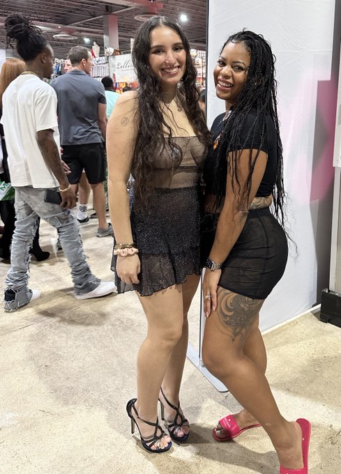 Watch Nancy Miami ✨'s leaked NSFW photo on TwXstars