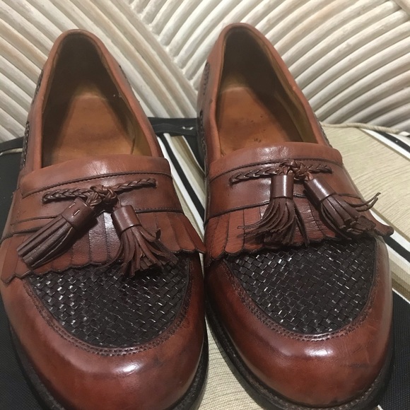 So good I had to share! Check out all the items I'm loving on <a href="/Poshmarkapp/">Poshmark</a> #poshmark #fashion #style #shopmycloset #xoxo #allenedmonds: posh.mk/4UPfkL4xsBb