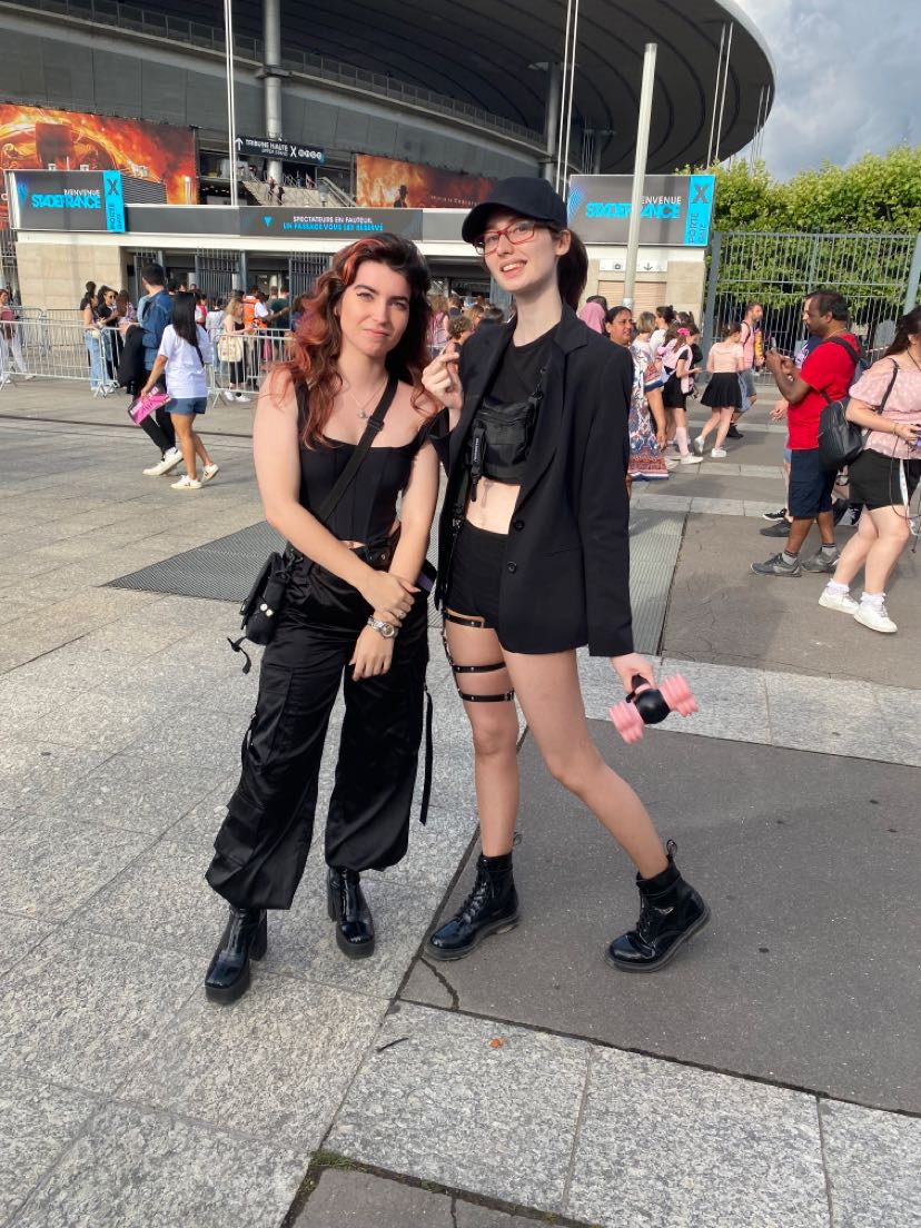 SeJuYu's tweet image. Bonjour j'ai vue @HortyUnderscore 💜✨