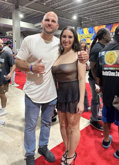 Watch Nancy Miami ✨'s leaked NSFW photo on TwXstars