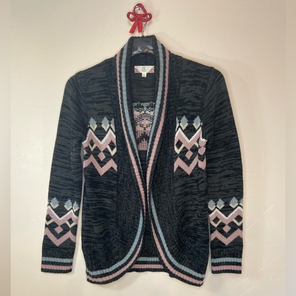 cygnet_studio's tweet photo. So good I had to share! Check out all the items I'm loving on @Poshmarkapp #poshmark #fashion #style #shopmycloset #pinkrose #solesociety #almostfamous: https://t.co/7QTuAaTQGI https://t.co/nouSZk5EOG