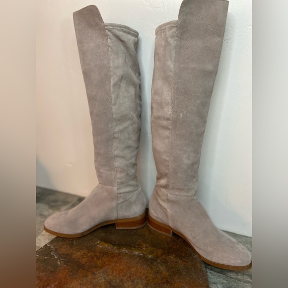 cygnet_studio's tweet photo. So good I had to share! Check out all the items I'm loving on @Poshmarkapp #poshmark #fashion #style #shopmycloset #pinkrose #solesociety #almostfamous: https://t.co/7QTuAaTQGI https://t.co/nouSZk5EOG