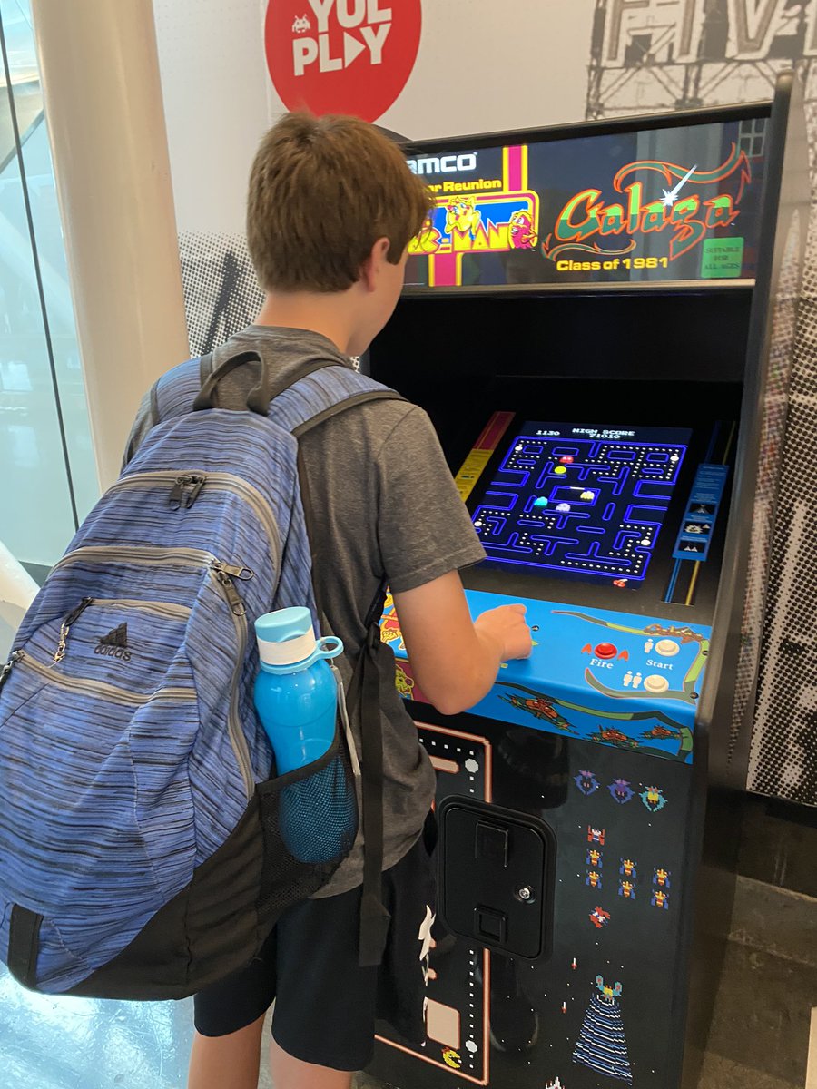 DRaises's tweet photo. Killing some time at the Montreal airport before we fly back to Tampa.  Found these two arcade machines on free play. Genius! 🕹️ https://t.co/6V0552YPvS
