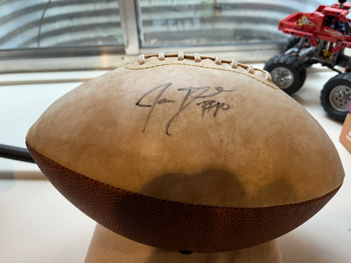 tgordon22's tweet photo. @Eagles James Thrash! https://t.co/5Xzn6TPNI3