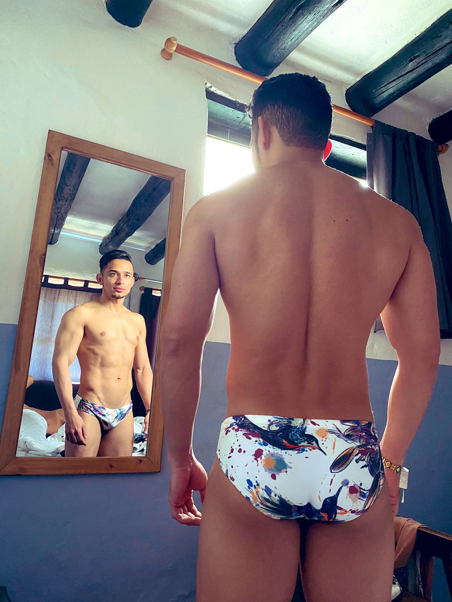Kcs4u's tweet photo. He took this photo after action! It was really good! And now i put on this swimsuit for the pool! 💦 let’s continue having fun! 🥵 https://t.co/pxgjFb53nP