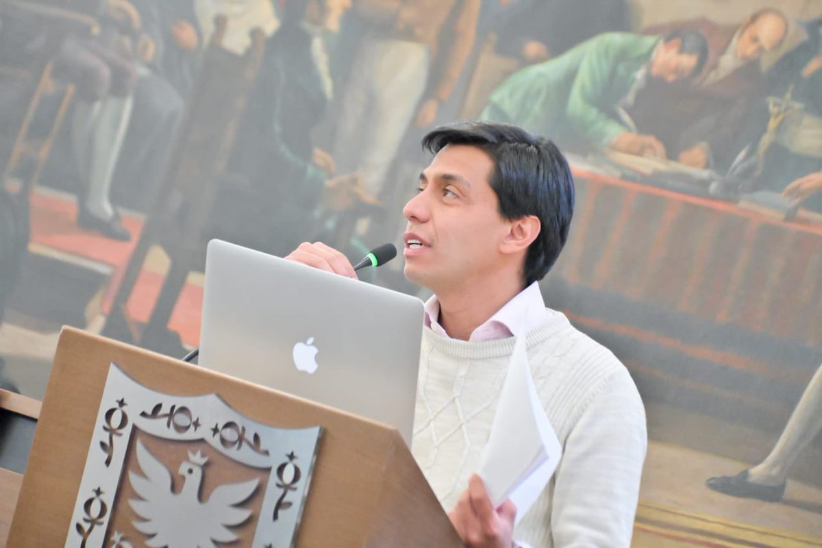 GobiernoBTA's tweet image. Hoy estuvimos en el @ConcejoDeBogota debatiendo sobre la política de trabajo decente.

En la ciudad hemos contribuido con diferentes programas:

✅ Con Bogotá Local cerca de 7.000 personas fueron vinculadas laboralmente con #EmpleoLocal