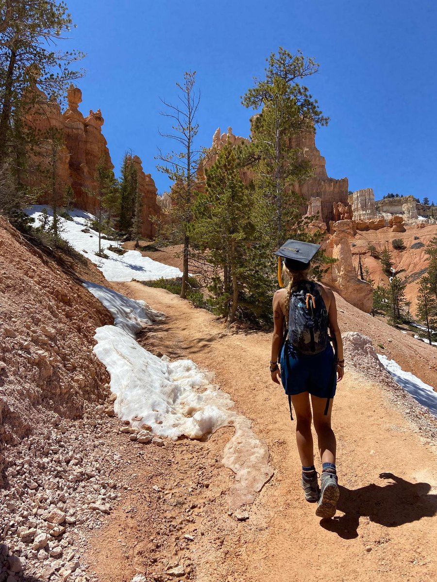 SUUtbirds's tweet photo. "Tell me what university you graduated from without telling me what university you graduated from."
📷 Anna, SUU class of 2023
#TBirdNation #SUUGrad #OutsideTBird https://t.co/Q80MXDSkr4