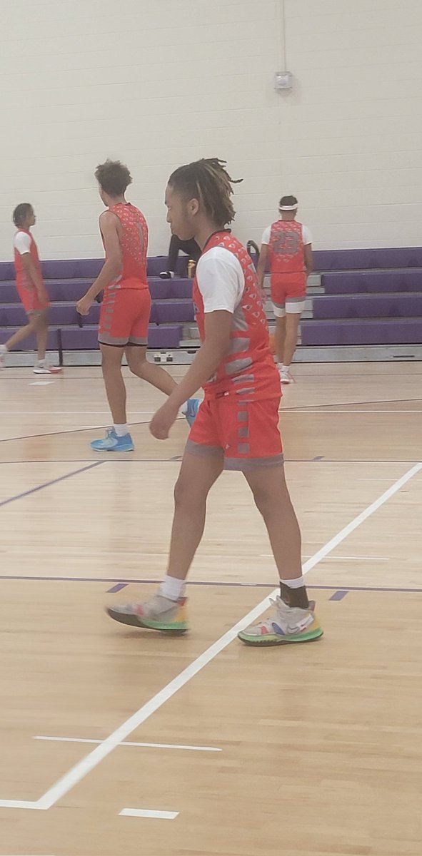 CoachLJA21's tweet photo. Checking out @JeremiahIsCert1 for Team SC Red for their 2nd game today. The 2025 guard hit 7 3's in game 1 @BracketSage @OntheRadarHoops @TaiYoungHoops https://t.co/1ItdqYf2Nj