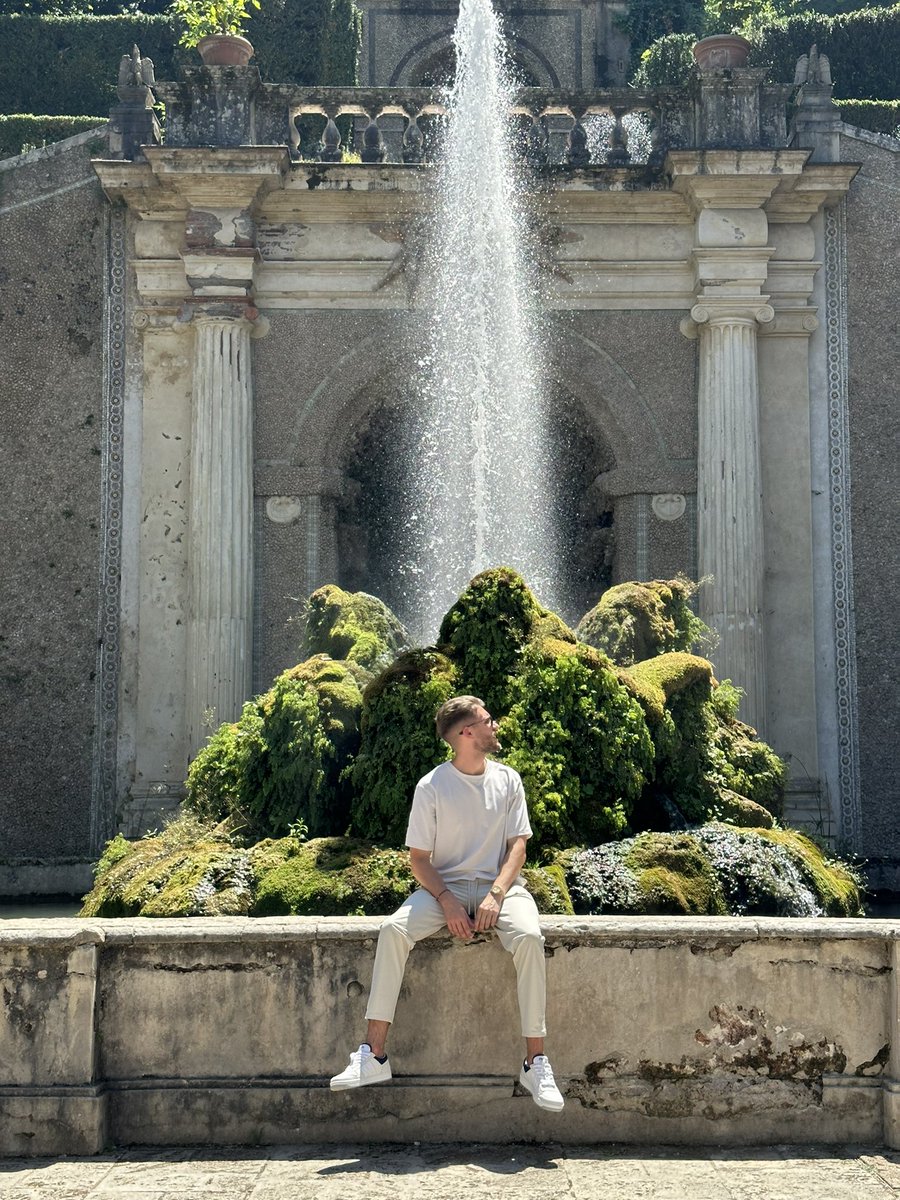 gm.

2 years ago I had 1 month of expenses saved up, no direction, a molded out hole in my ceiling, and hated my life.

today I say gm from Tivoli, Italy

stop waiting. you got this