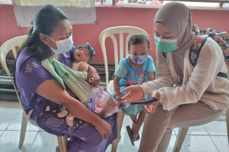 WorldVision's tweet photo. Did you know that changing our #WASH💦 habits can keep us healthier? We created a special toolkit called #RapidBCD to help make it easier to change our behaviors.
📙 Read more: https://t.co/xDwRy2IEl1
#WorldVisionViews #WorldVisionWater https://t.co/Gk4odLffXQ