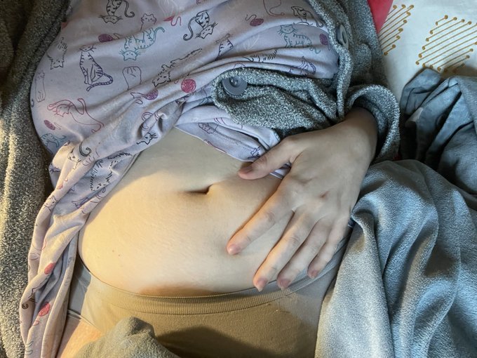 rainy day 😴😴 https://t.co/A6DiZH0h1h