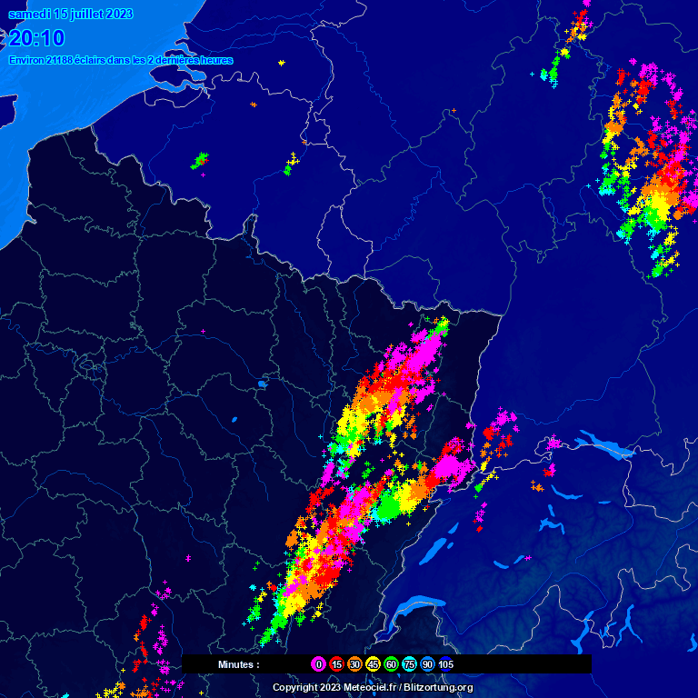 ⛈️ - 20:10 : Des #orages actifs circulent actuellement sur l'Est du #GrandEst.
Ils sont accompagnés de fortes pluies et d'une activité électrique soutenue.